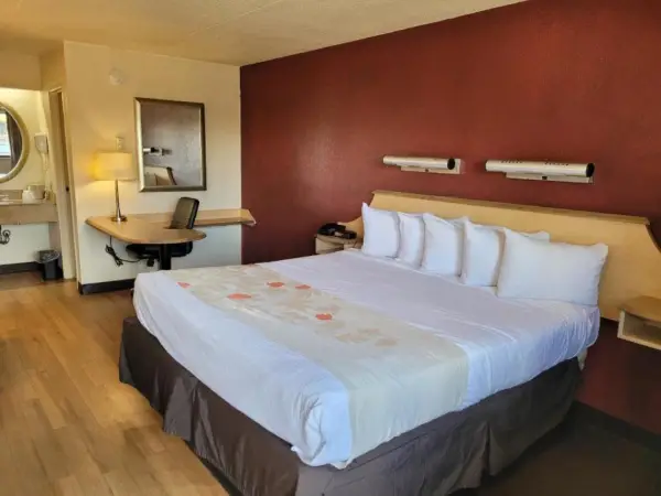 Red Oak Inn Southfield
