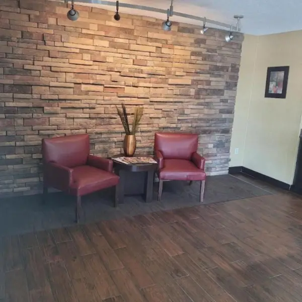 Red Oak Inn Southfield 6
